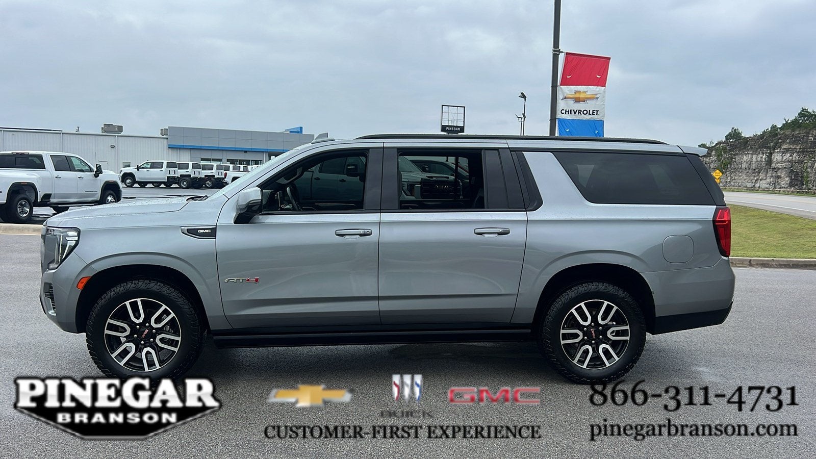 2023 GMC Yukon XL AT4