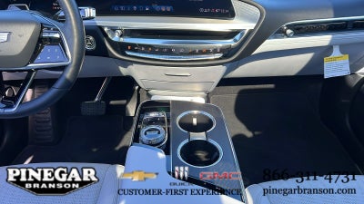 2024 Cadillac LYRIQ Sport 2